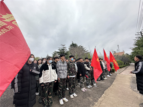 儒孟学子清明行
